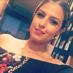 Meet your Posher, Alma